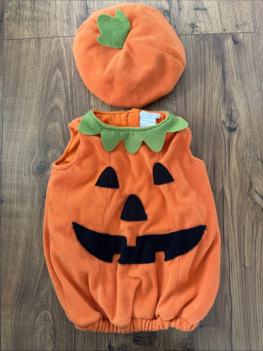 Pottery Barn Kids baby pumpkin costume, size 12-24 months